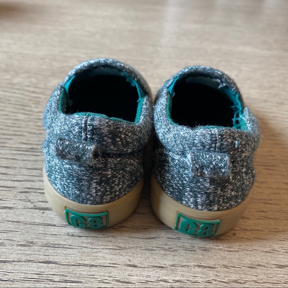 Green Slip On Shoes Crazy8 5c - Picture 3 of 4